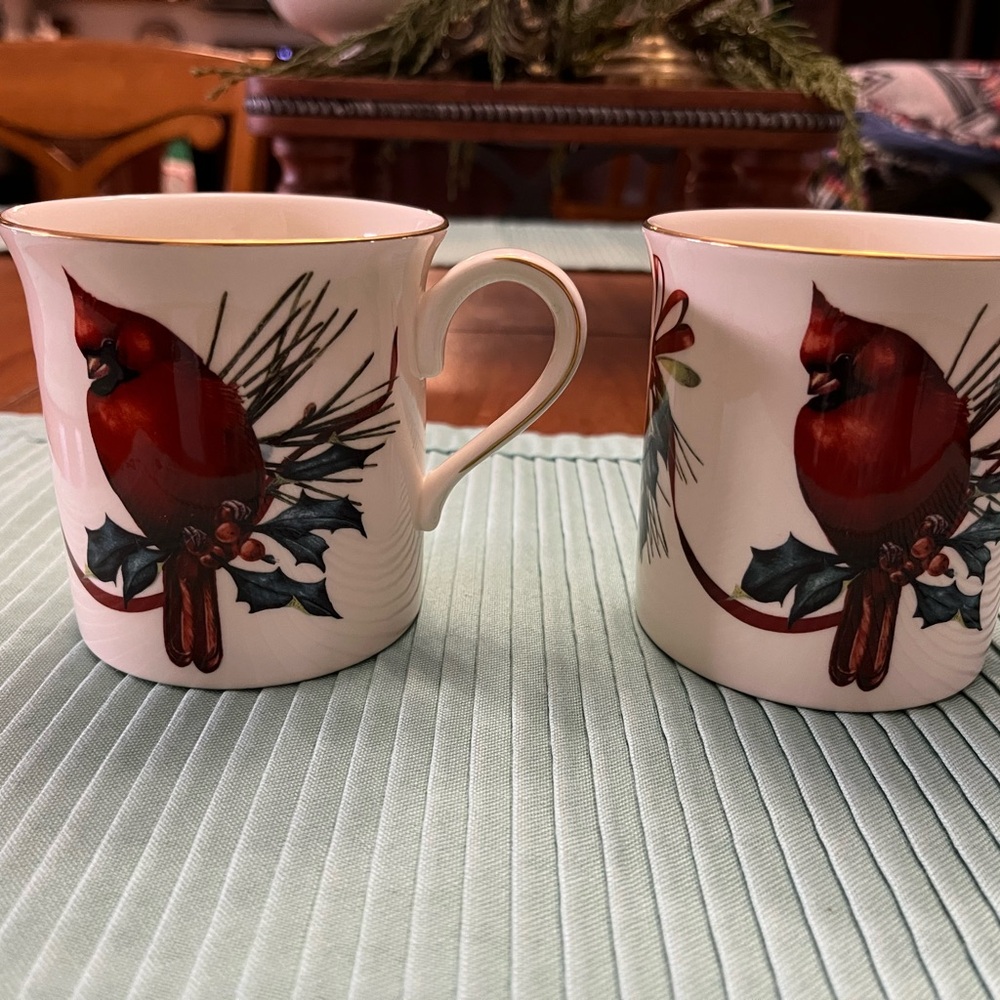 Lenox Winter Greetings Cardinal Design Porcelain Mugs